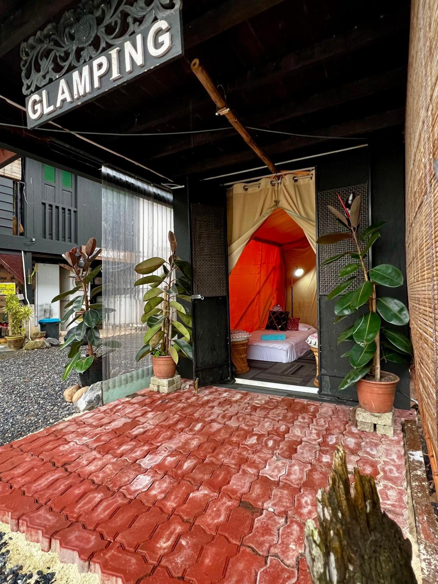 Kejora Homestay كانجار الغرفة الصورة