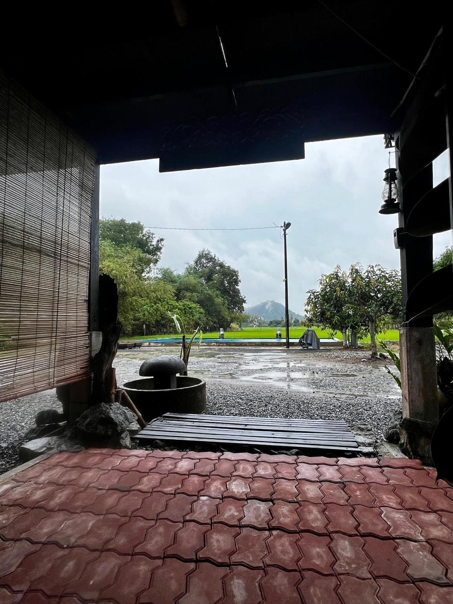 Kejora Homestay كانجار الغرفة الصورة